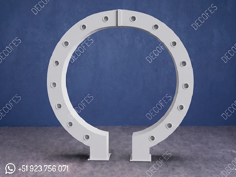 Arco a tutto sesto con gambe