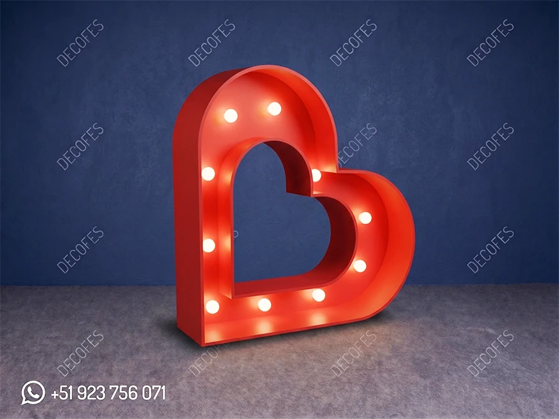 Cœur géant avec lumières LED