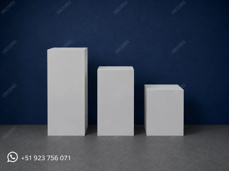 Ensemble de 3 tables carrées