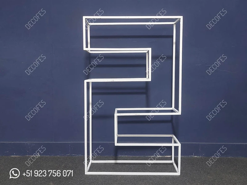 Estrutura de balão em formato de número 3D