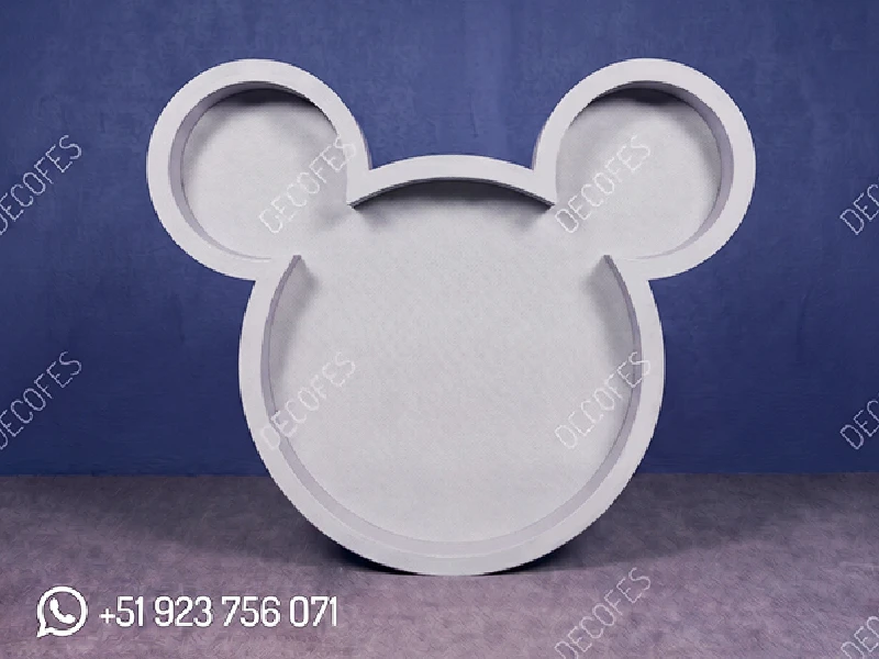 Painel decorativo com a cabeça do Mickey Mouse