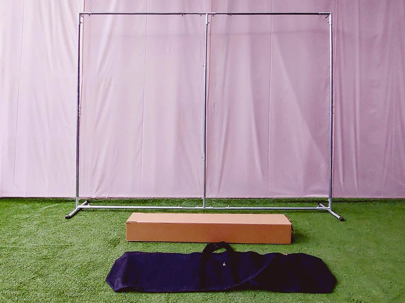 Galería 1 | Panneau 3x3 + tringle à rideaux + sac à dos