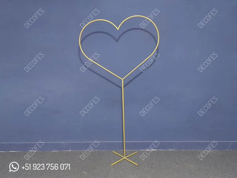 Support à ballon en fer en forme de cœur